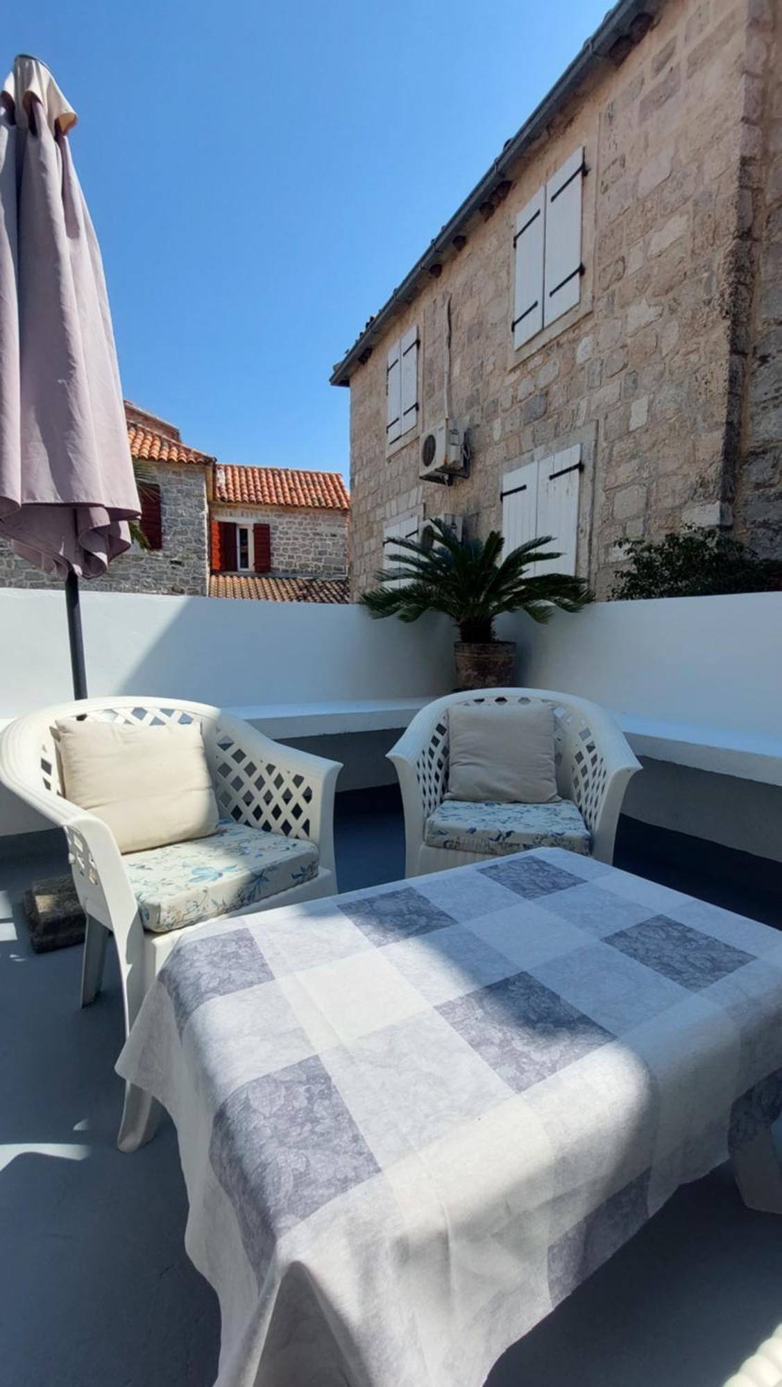 Urbana, Old Town Budva