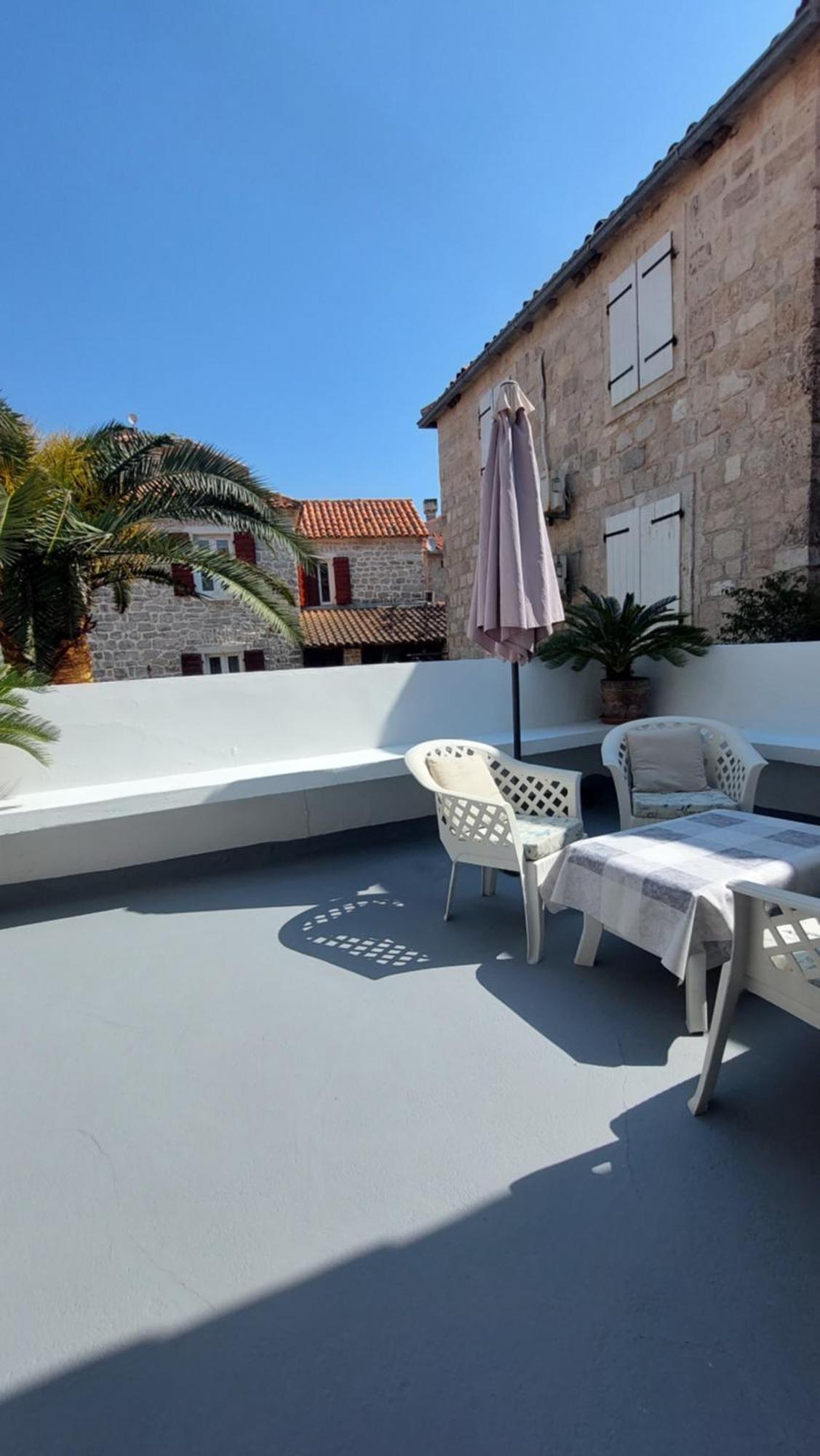 Urbana, Old Town Budva