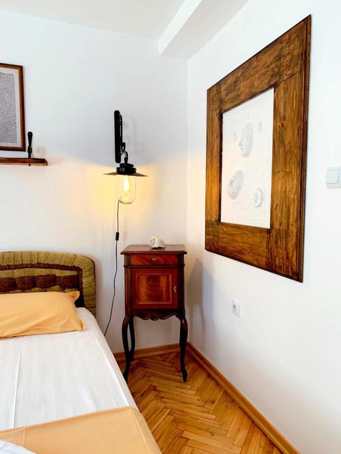 Urbana, Old Town * Budva